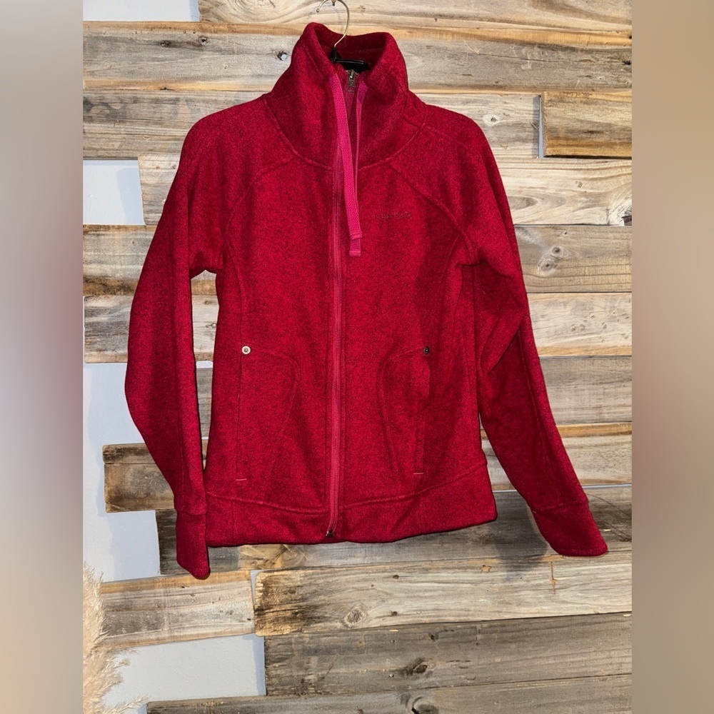 Avalanche- women’s small- red zip up jacket, string adjustment, two pockets